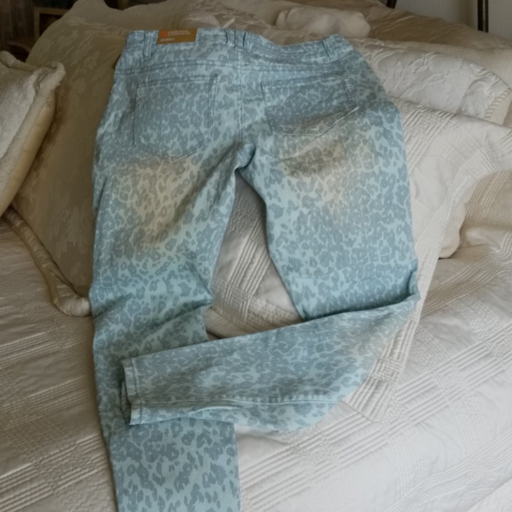 Jeans - Picture 4 of 5